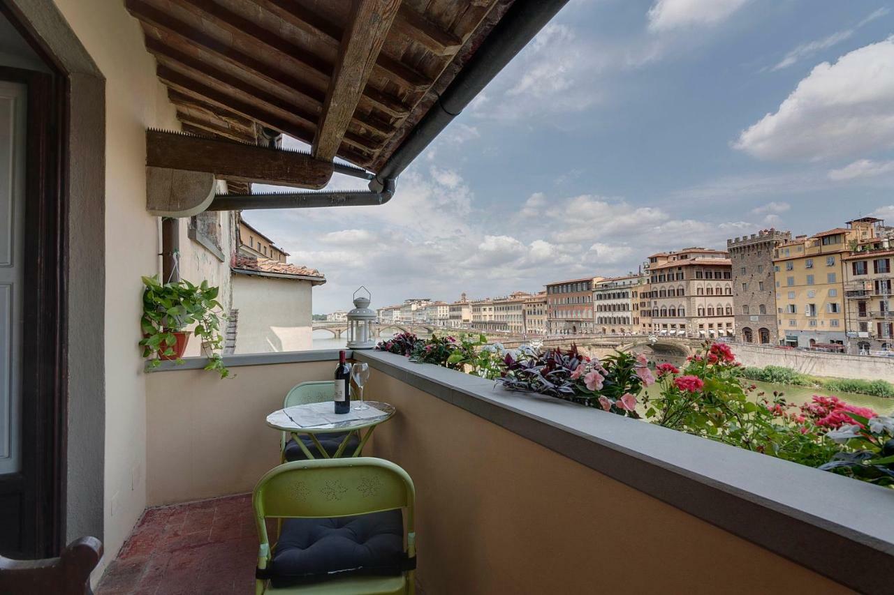 Historical Apartment Spectacular Arno View With Balcony From 12 Th Century. Florencie Exteriér fotografie